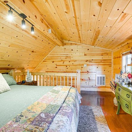Idyllic Cabin In The Heart Of Hocking Hills Rockbridge Eksteriør bilde