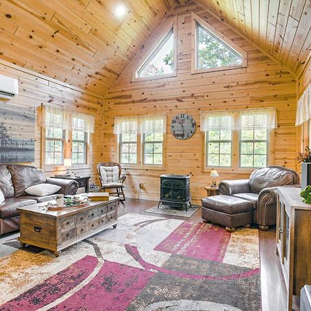 Idyllic Cabin In The Heart Of Hocking Hills Rockbridge Eksteriør bilde