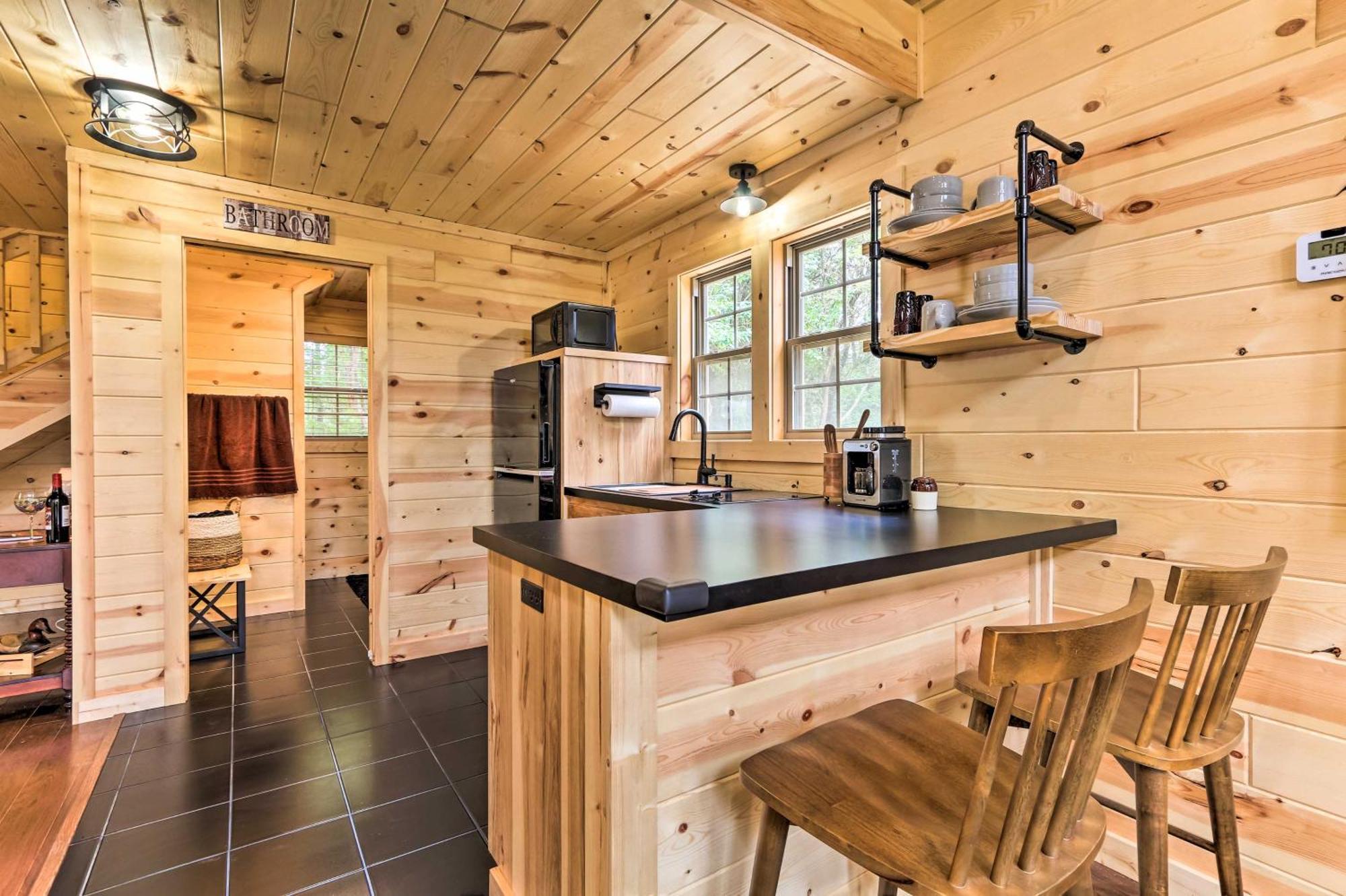 Idyllic Cabin In The Heart Of Hocking Hills Rockbridge Eksteriør bilde